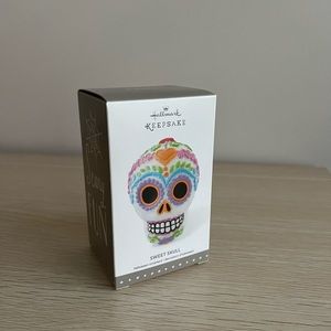 2015 Sweet Skull Hallmark Ornament NIB
